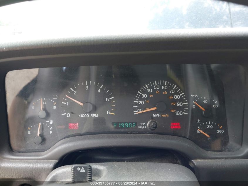 2000 Jeep Cherokee Sport VIN: 1J4FF48S4YL262887 Lot: 39755777