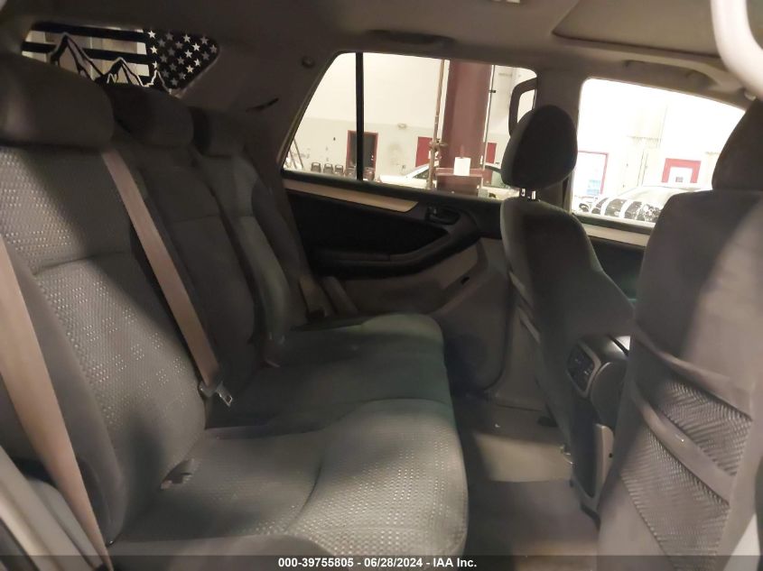 2004 Toyota 4Runner Sr5/Sport VIN: JTEBT14R940040111 Lot: 39755805