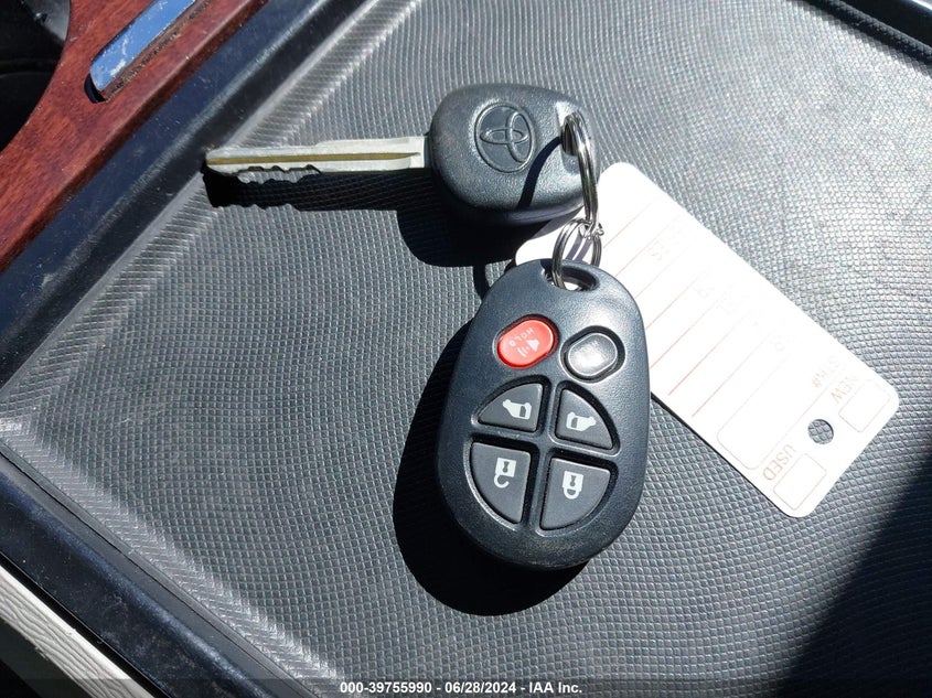 2012 Toyota Sienna Xle V6 8 Passenger VIN: 5TDYK3DC7CS177276 Lot: 39755990