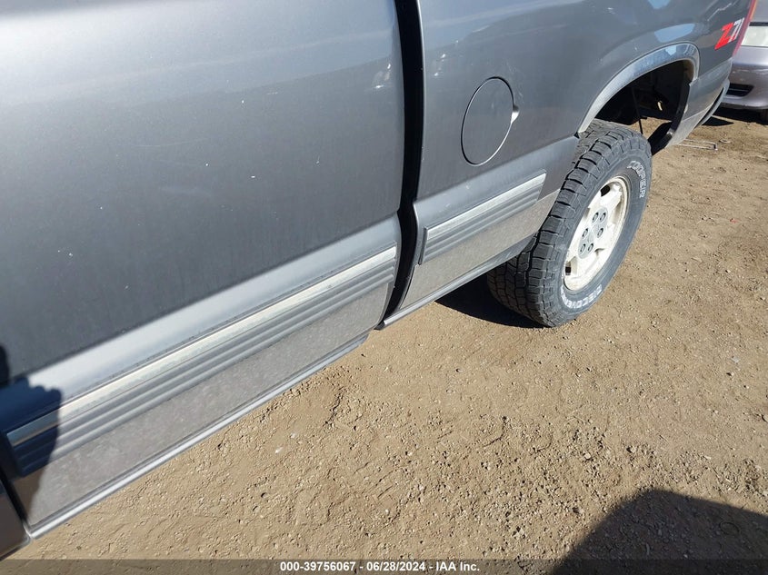 2000 Chevrolet Silverado 1500 Ls VIN: 2GCEK19T4Y1225878 Lot: 39756067