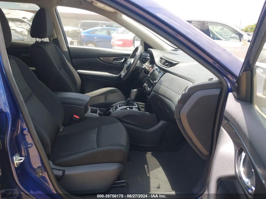 2018 NISSAN ROGUE SV - KNMAT2MV8JP596979