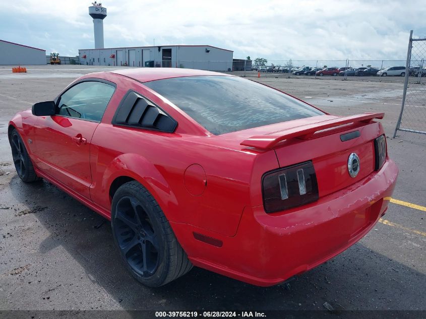 2005 Ford Mustang Gt VIN: 1ZVFT82H555155802 Lot: 39756219