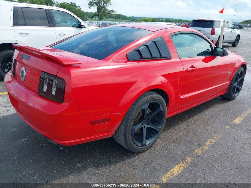 2005 Ford Mustang Gt VIN: 1ZVFT82H555155802 Lot: 39756219