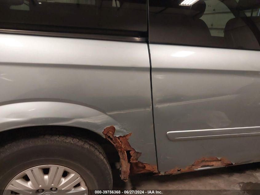 2006 Chrysler Town & Country Lx VIN: 1A4GP44R96B610173 Lot: 39756368