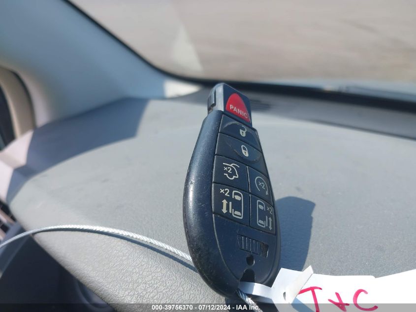 2008 Chrysler Town & Country Touring VIN: 2A8HR54PX8R607708 Lot: 39756370