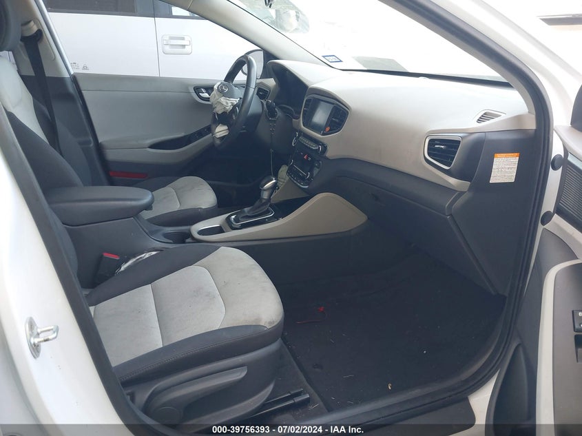 2017 Hyundai Ioniq Hybrid Sel VIN: KMHC75LC3HU048104 Lot: 39756393