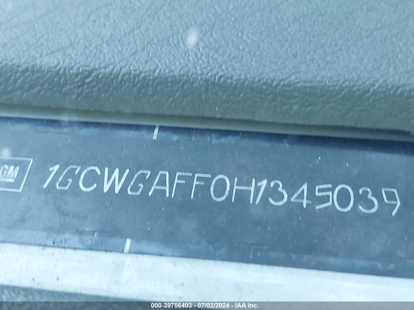 2017 Chevrolet Express 2500 Work Van VIN: 1GCWGAFF0H1345039 Lot: 39756403