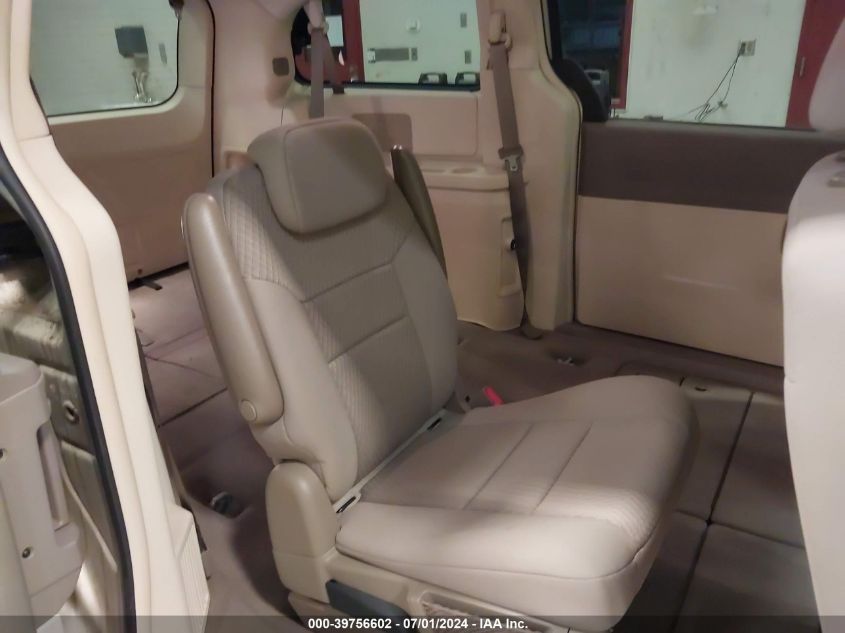 2010 Chrysler Town & Country Lx VIN: 2A4RR4DE6AR178085 Lot: 39756602