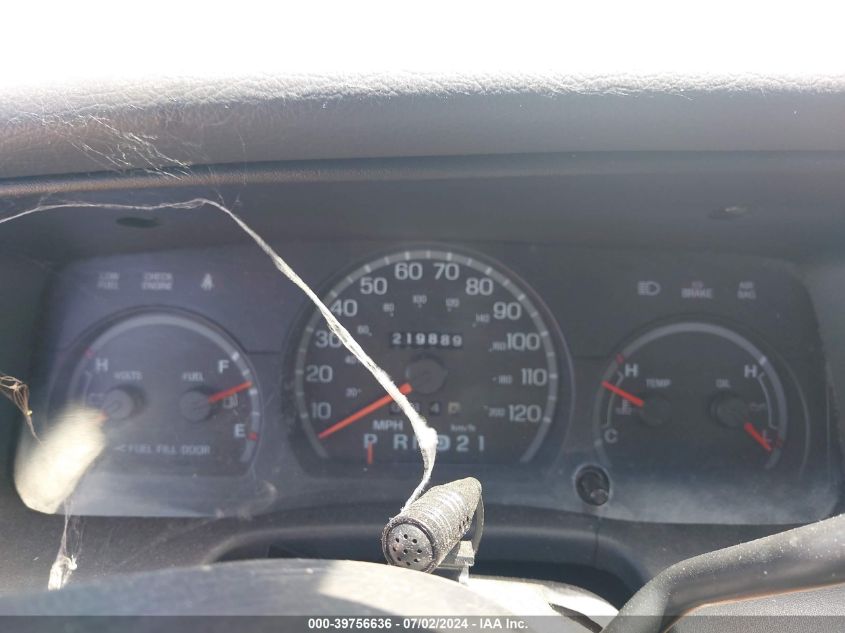 2003 Ford Crown Victoria Lx VIN: 2FAFP74W83X110450 Lot: 39756636