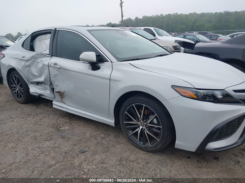 2024 TOYOTA CAMRY SE - 4T1G11AK4RU259755