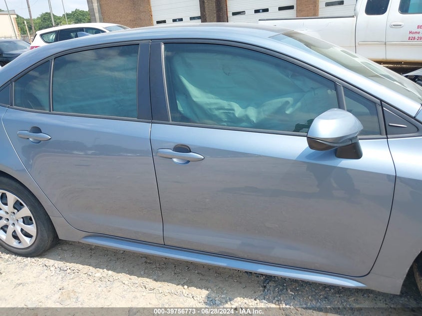 VIN JTDEPMAE3N3008912 2022 TOYOTA COROLLA LE