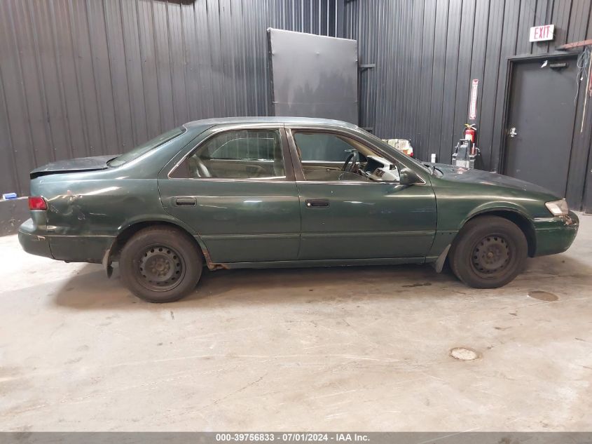 1999 Toyota Camry Ce VIN: 4T1BG22K2XU918748 Lot: 39756833
