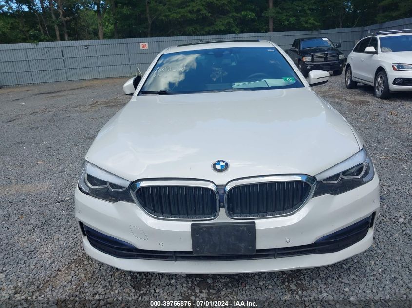 2019 BMW 530I xDrive VIN: WBAJA7C53KWW00462 Lot: 39756876