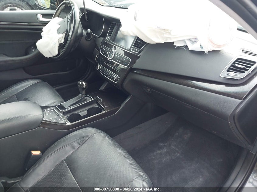 2015 Kia Cadenza Premium/Limited VIN: KNALN4D72F5184735 Lot: 39756890