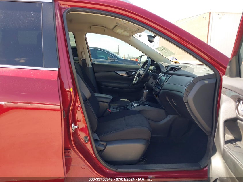 VIN 5N1AT2MT7JC805422 2018 NISSAN ROGUE SV