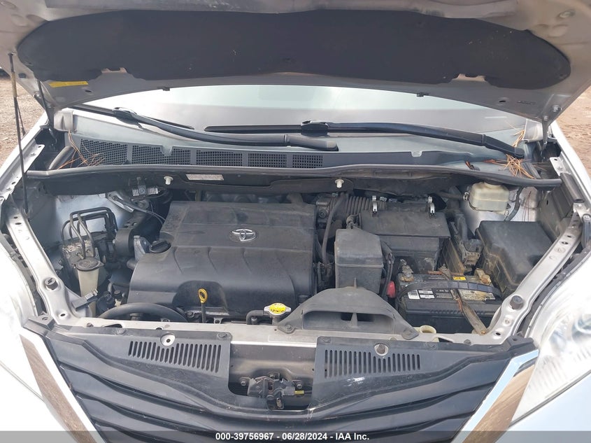 2011 Toyota Sienna Le V6 VIN: 5TDKK3DC9BS022720 Lot: 39756967