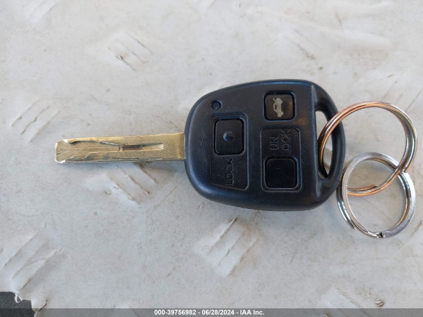 2005 Lexus Es 330 VIN: JTHBA30G155080888 Lot: 39756982