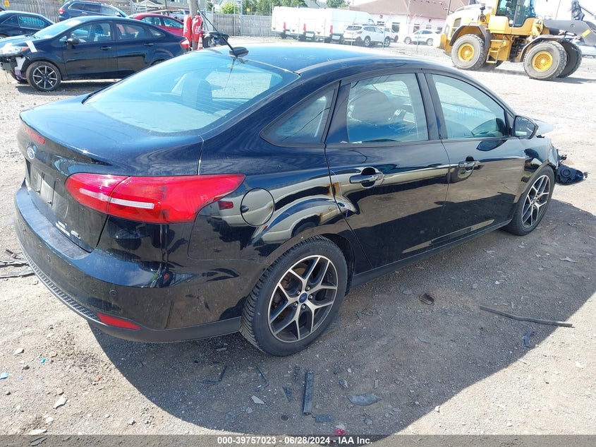 VIN 1FADP3H27HL266569 2017 FORD FOCUS SEL
