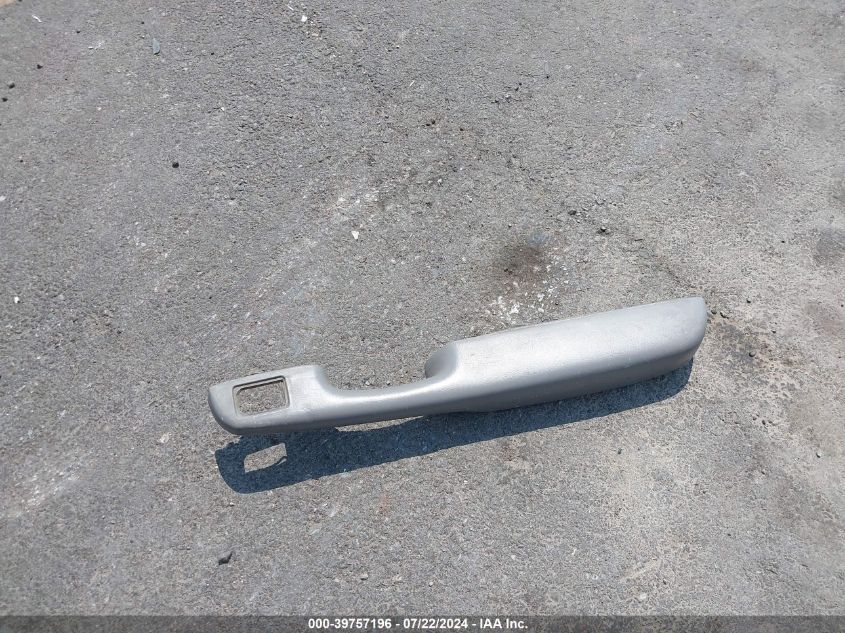 2004 Chevrolet Suburban 1500 Z71 VIN: 3GNFK16T34G195371 Lot: 39757196