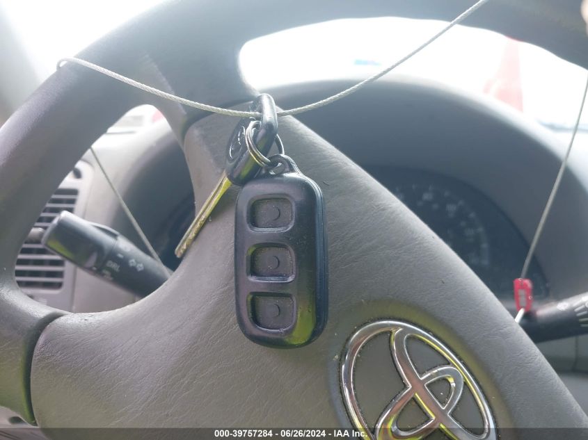 2003 Toyota Camry Le VIN: 4T1BE32K73U131817 Lot: 39757284