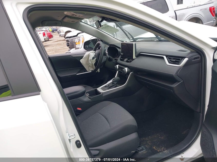2024 TOYOTA RAV4 HYBRID XLE - 2T3RWRFV0RW202357
