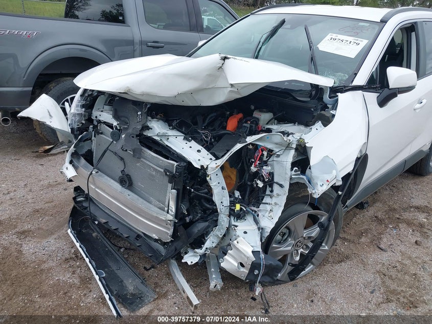 2024 TOYOTA RAV4 HYBRID XLE - 2T3RWRFV0RW202357