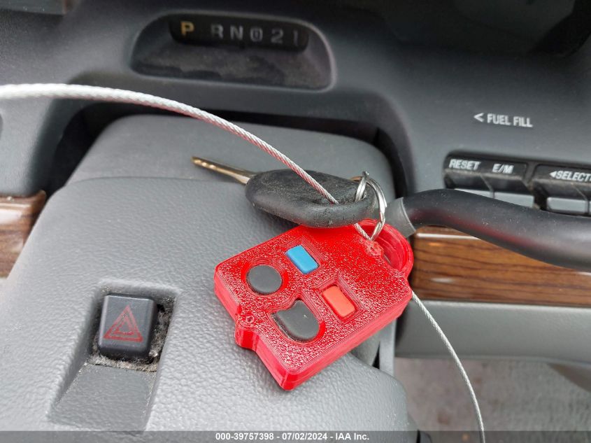 2003 Ford Crown Victoria Lx VIN: 2FAFP74W33X123557 Lot: 39757398