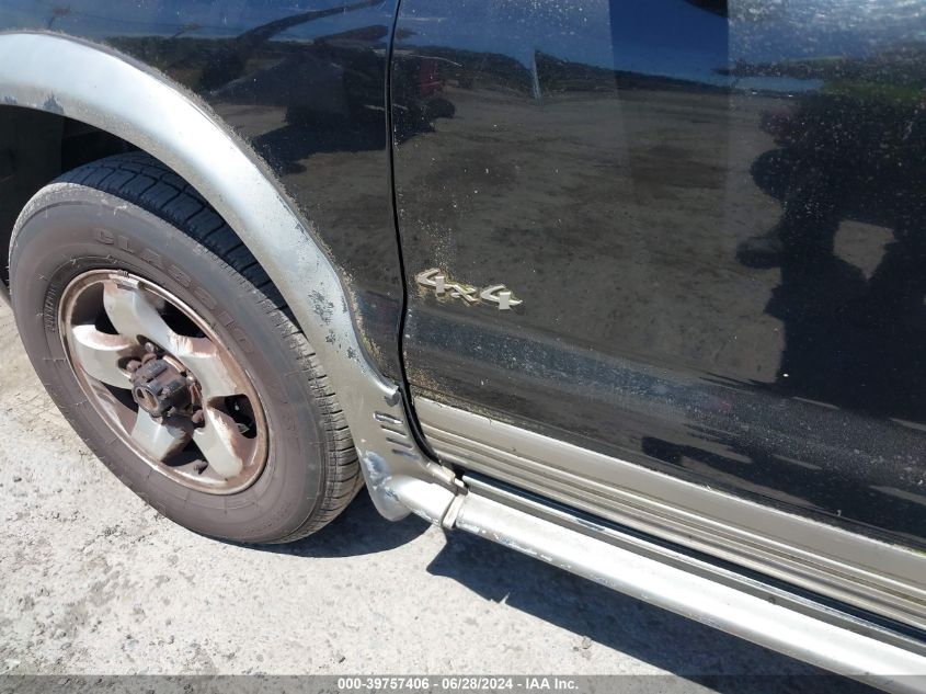 1998 Kia Sportage Base (M5)/Ex VIN: KNDJA7233W5560298 Lot: 39757406