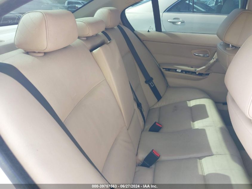 2008 BMW 328 I VIN: WBAVA33588KX86526 Lot: 39757563