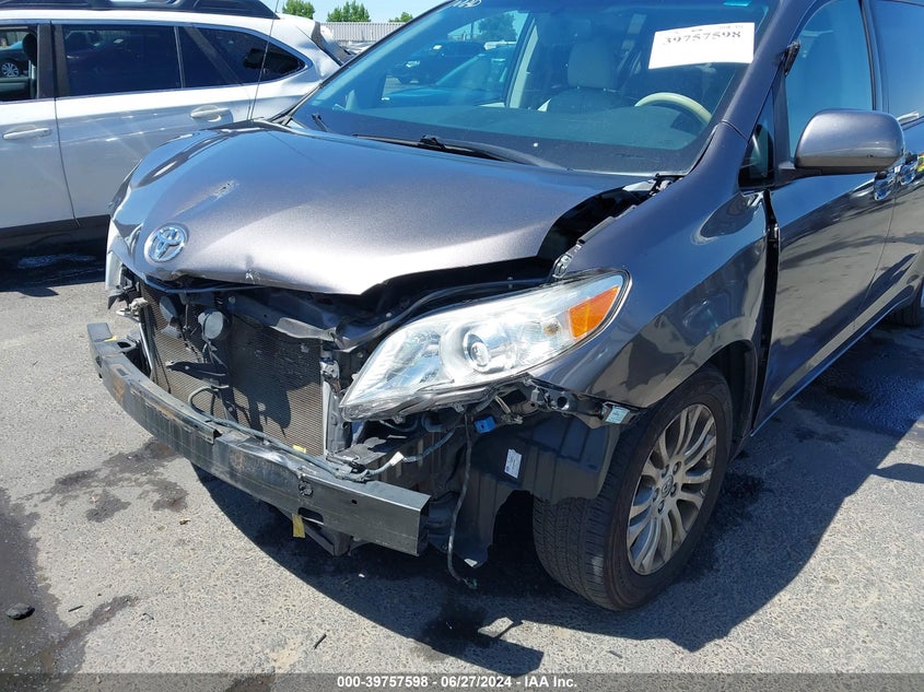 2012 Toyota Sienna Xle V6 8 Passenger VIN: 5TDYK3DC7CS268631 Lot: 39757598