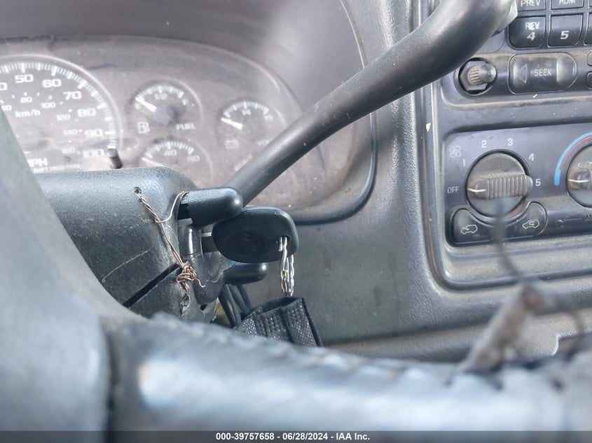 2001 Chevrolet Silverado 1500 Ls VIN: 2GCEC19V111149203 Lot: 39757658