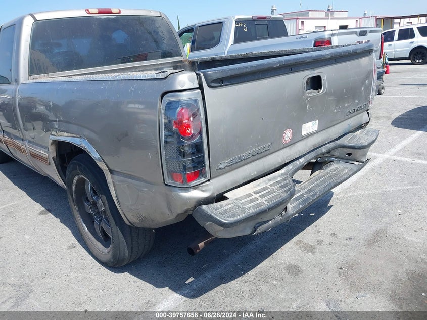 2001 Chevrolet Silverado 1500 Ls VIN: 2GCEC19V111149203 Lot: 39757658