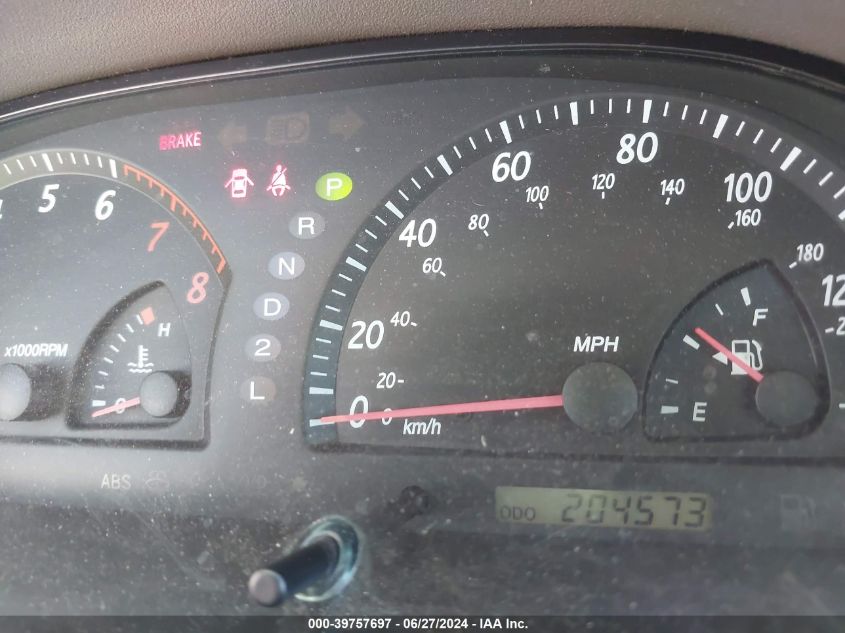 2004 Toyota Camry Le VIN: JTDBE32K740270312 Lot: 39757697