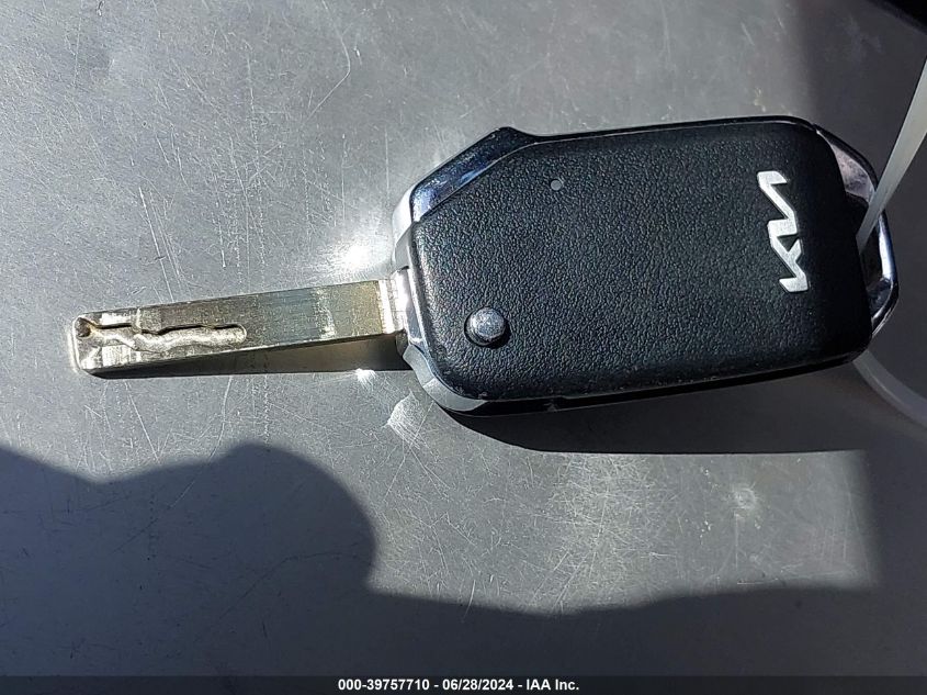 2022 Kia Soul Lx VIN: KNDJ23AU5N7814323 Lot: 39757710