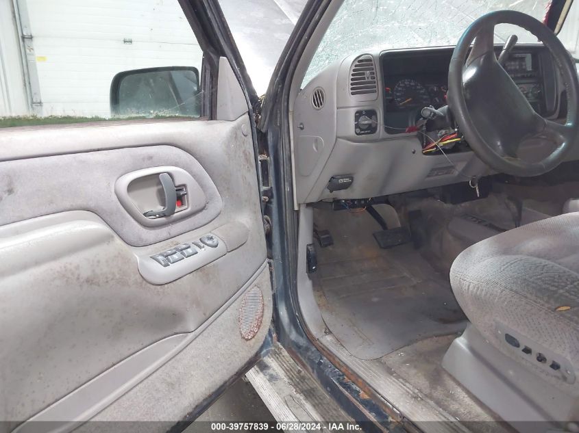 1995 Chevrolet Tahoe K1500 VIN: 1GNEK13K5SJ411336 Lot: 39757839