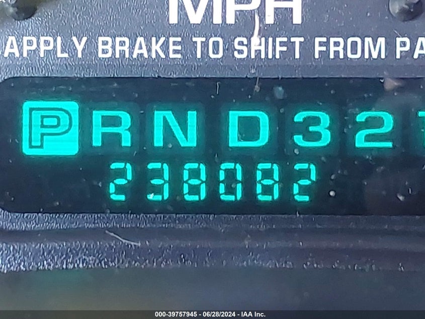 2000 Chevrolet Silverado 1500 Ls VIN: 2GCEC19V1Y1188044 Lot: 39757945