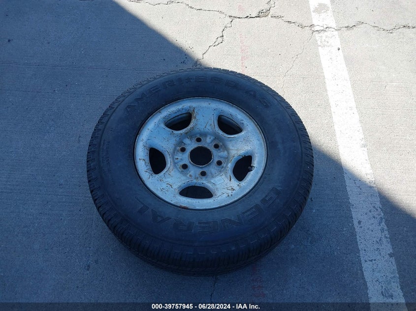 2000 Chevrolet Silverado 1500 Ls VIN: 2GCEC19V1Y1188044 Lot: 39757945