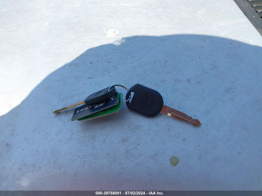 2000 Ford F-150 Xl/Xlt VIN: 1FTZX0727YKB30531 Lot: 39758001