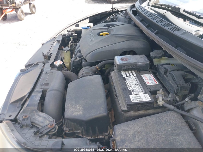 2012 Hyundai Elantra Gls VIN: 5NPDH4AE8CH092316 Lot: 39758065