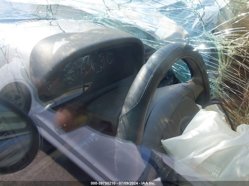 2000 Nissan Maxima Gle/Gxe/Se VIN: JN1CA31D2YT755466 Lot: 39758210