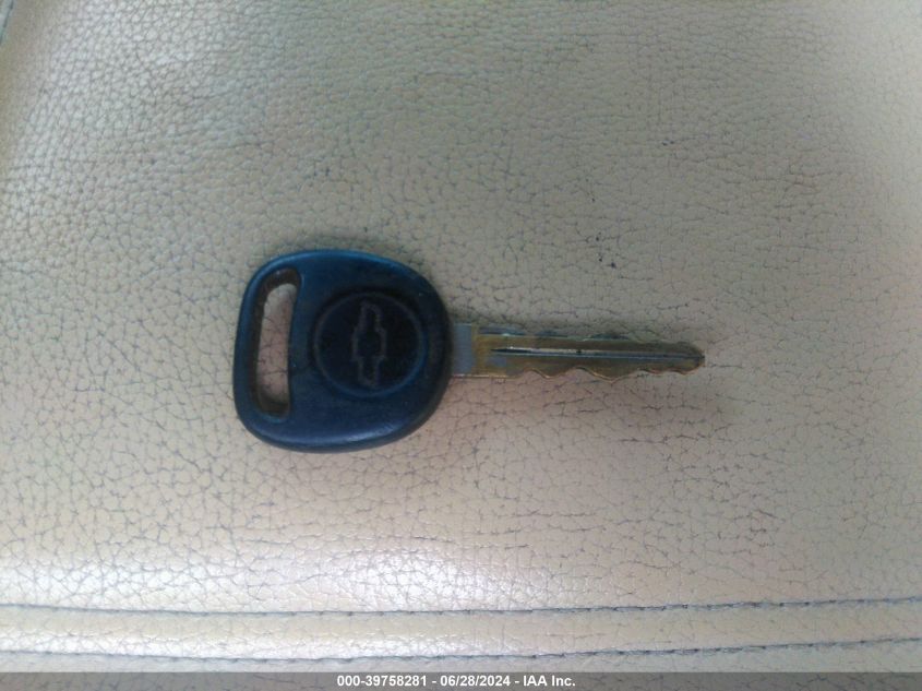 2007 Chevrolet Express Ls VIN: 1GAHG39U471199721 Lot: 39758281