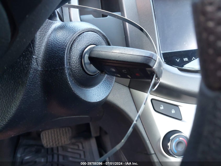 2015 Chevrolet Sonic Lt Auto VIN: 1G1JC5SH0F4132617 Lot: 39758396