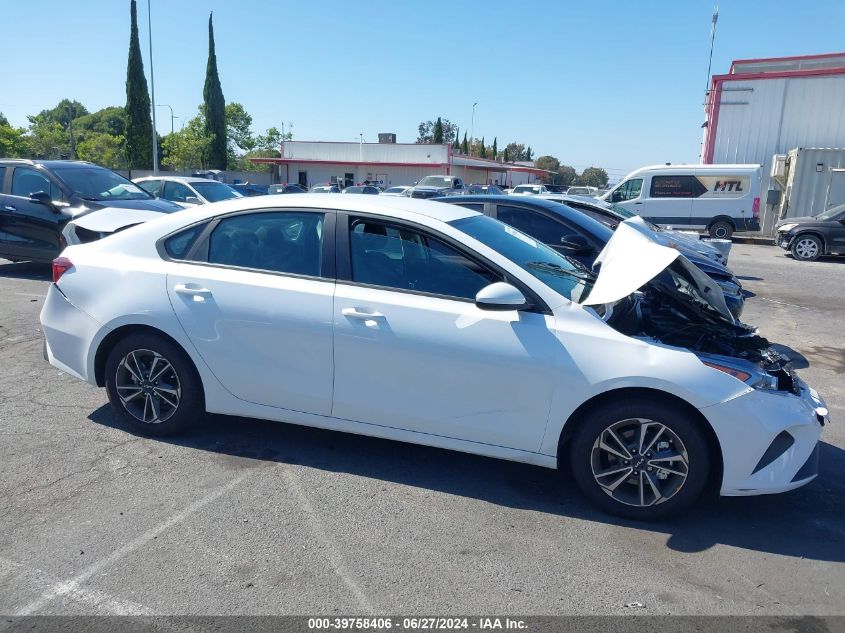 2024 Kia Forte Lxs VIN: 3KPF24AD8RE729560 Lot: 39758406