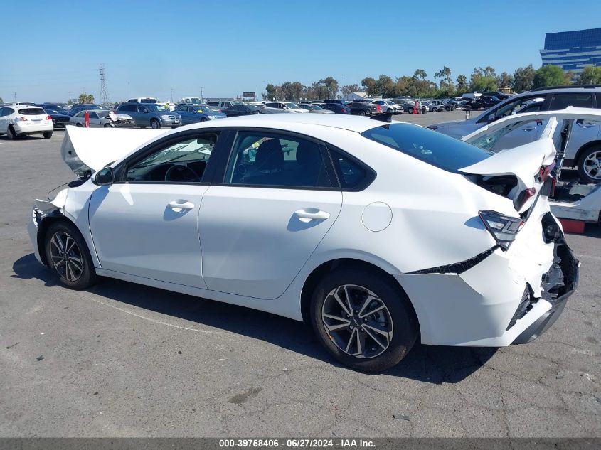 2024 Kia Forte Lxs VIN: 3KPF24AD8RE729560 Lot: 39758406