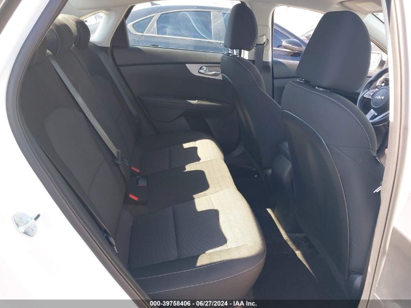 2024 Kia Forte Lxs VIN: 3KPF24AD8RE729560 Lot: 39758406