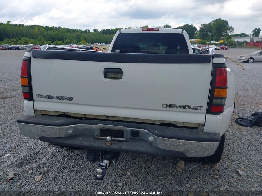 2004 Chevrolet Silverado 3500 Ls VIN: 1GCJC33174F150885 Lot: 39758514