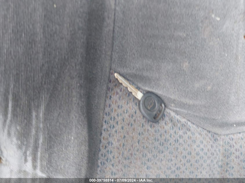 2004 Chevrolet Silverado 3500 Ls VIN: 1GCJC33174F150885 Lot: 39758514