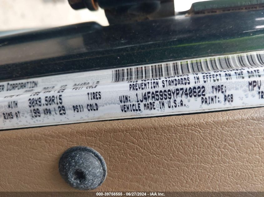 2000 Jeep Wrangler Sahara VIN: 1J4FA59S9YP740622 Lot: 39758555