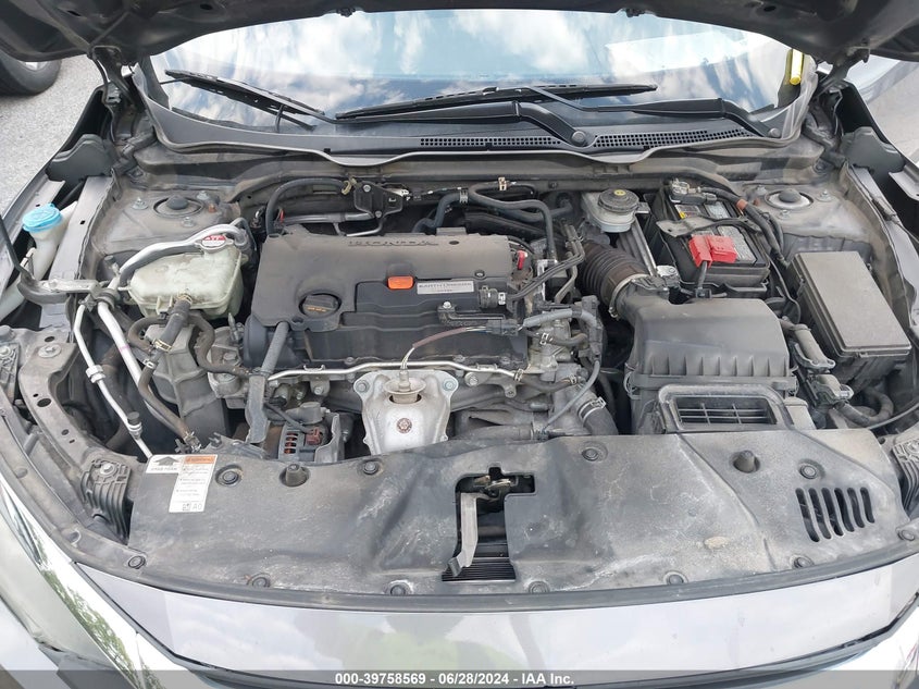 2018 HONDA CIVIC LX - 19XFC2F51JE005569