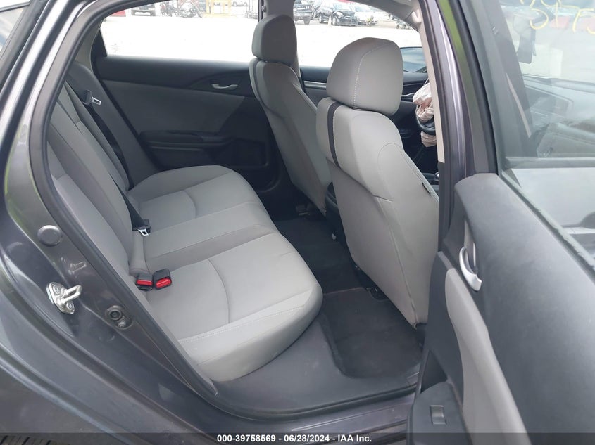 2018 HONDA CIVIC LX - 19XFC2F51JE005569